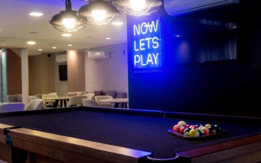 AP1502 – Apartamento novo, próximo a Vila Germânica, 3 suítes e 2 vagas!